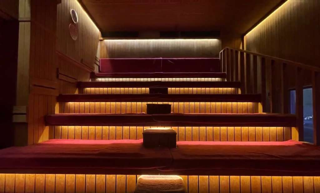 温泉バルコニー King & Queen