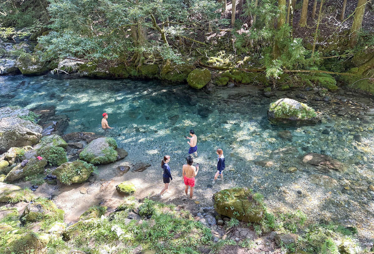 THE WATERS -Retreat Terrace Enbara-