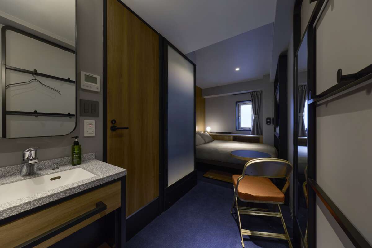 BASE LAYER HOTEL FUKUOKA