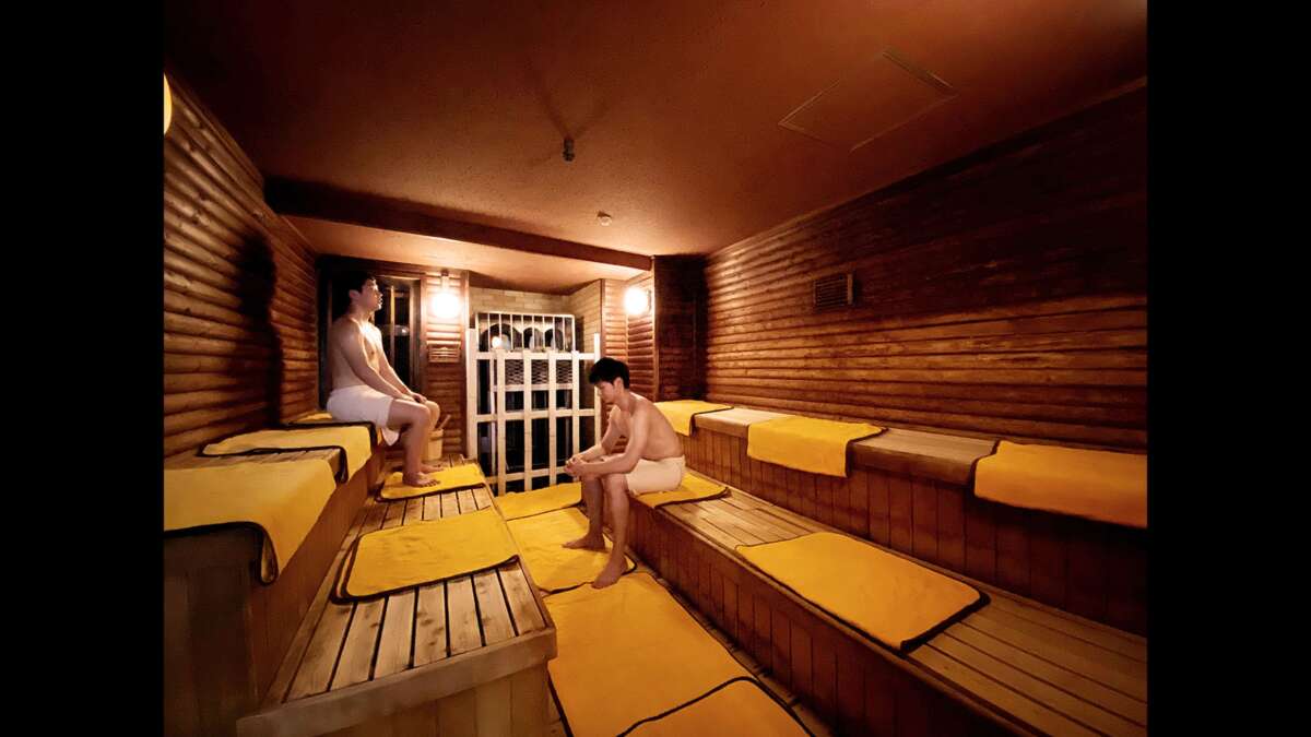 新宿区役所前カプセルホテル