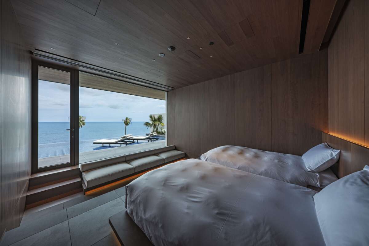 NOT A HOTEL AOSHIMA