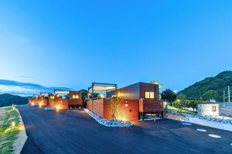 ALPHA BASE 津田