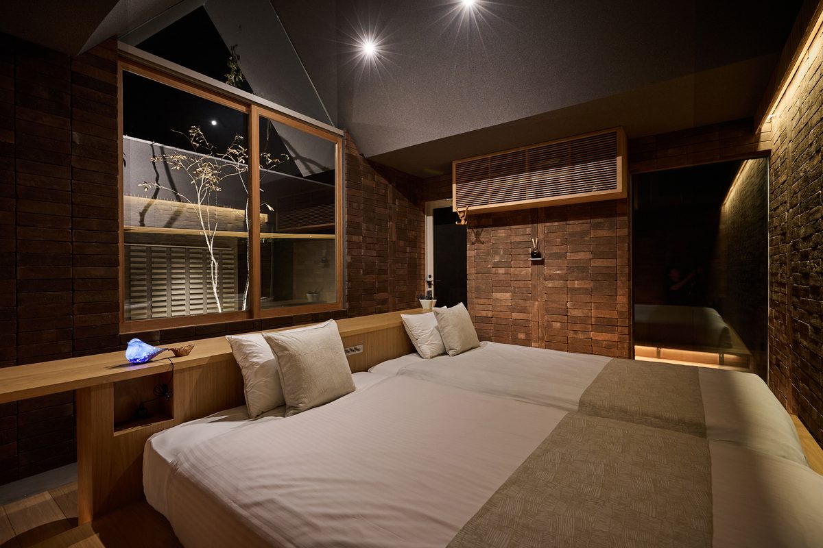 阿久根のヴィラ「Auberge RISORA -凛空-」11月6日開業、全5棟のうち1棟に専用薪サウナを備える