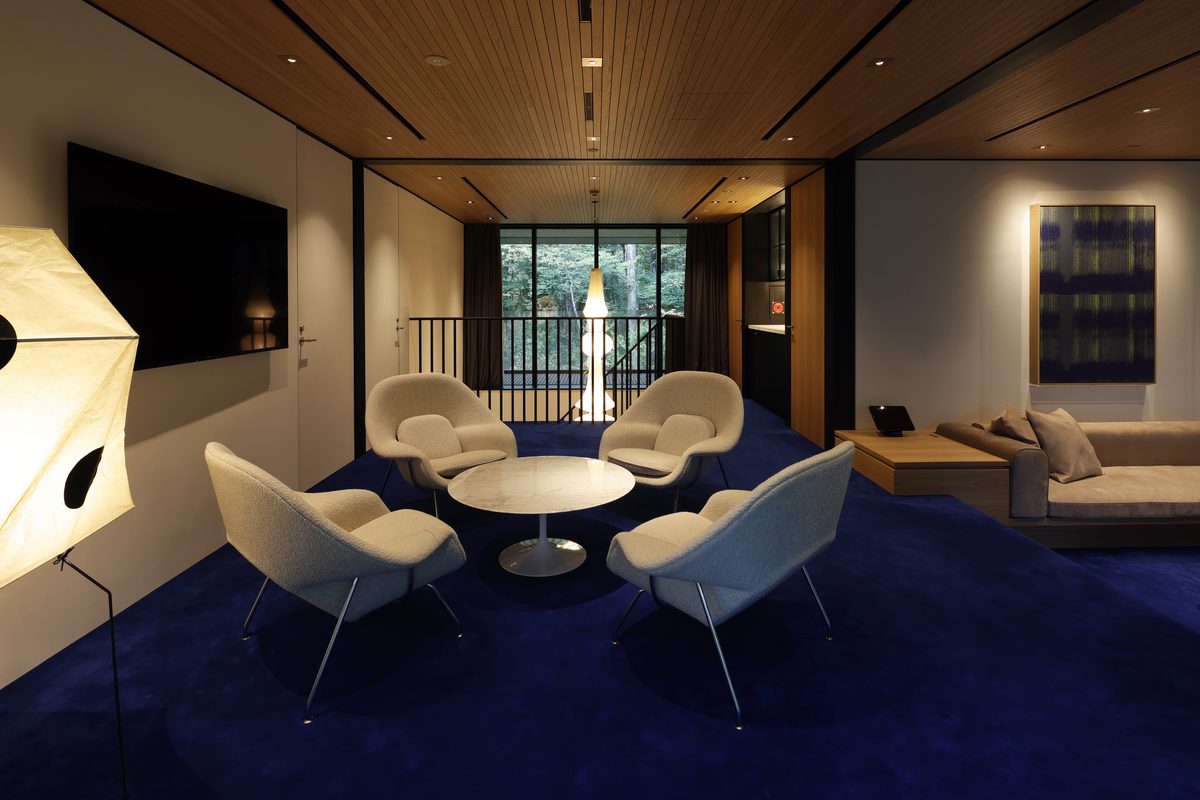北軽井沢・NOT A HOTEL KITAKARUIZAWA「MASU」が10月1日開業。サウナ併設の別荘、360°デッキで外気浴