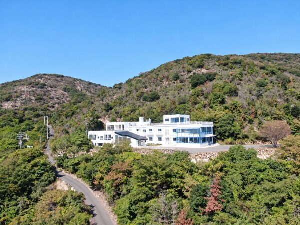 兵庫・室津「hotel ISLET setouchi」12月9日開業、全10室中7室に客室サウナ